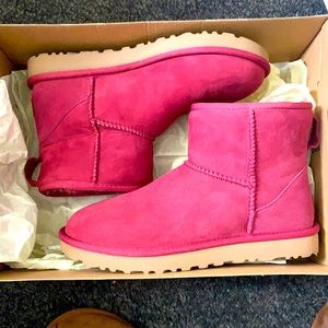 UGG Women Classic Mini II